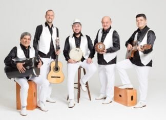Show dos Demônios da Garoa na Poderosa